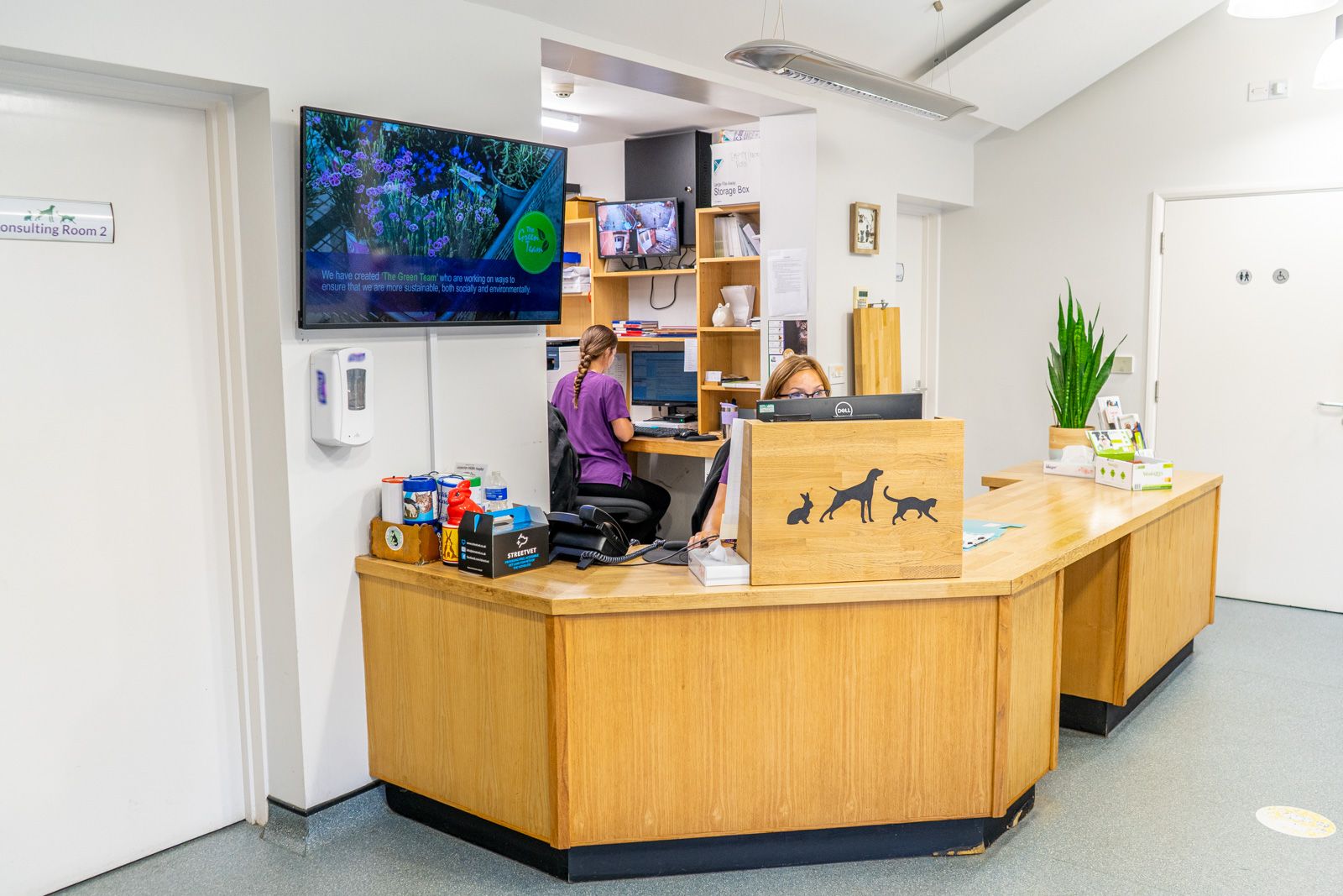 Ash Tree Vets Reception - Market Harborough